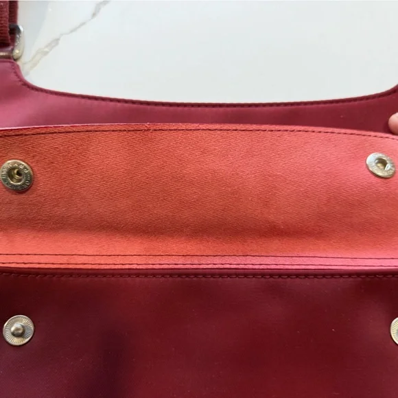 EUC! Longchamp Deep Red Crossbody Bag from the discontinued Planètes line - Picture 4 of 10